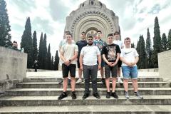 IMG-2e95ea57ae808d100ba5bef4b3bec2ba-V